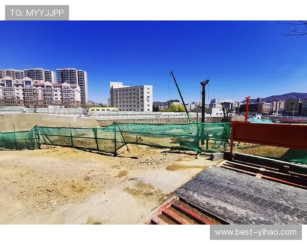 尤文加速库普梅纳斯谈判推进引援布局莫塔中场改造思路逐步落地展现清晰蓝图